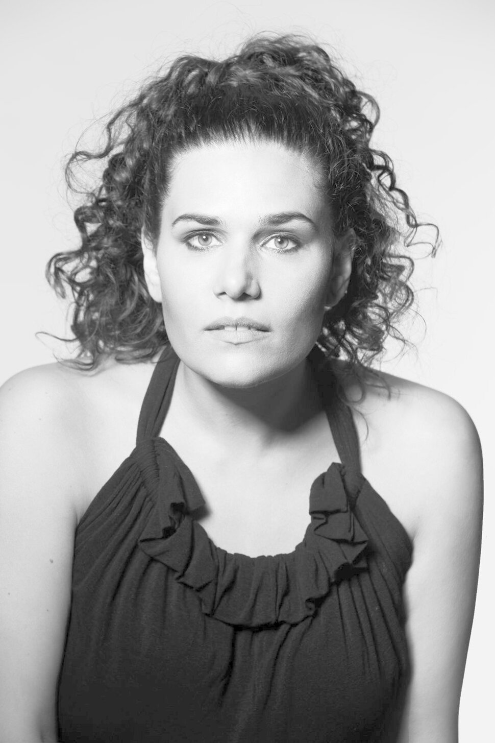 980susana 1 970 2500